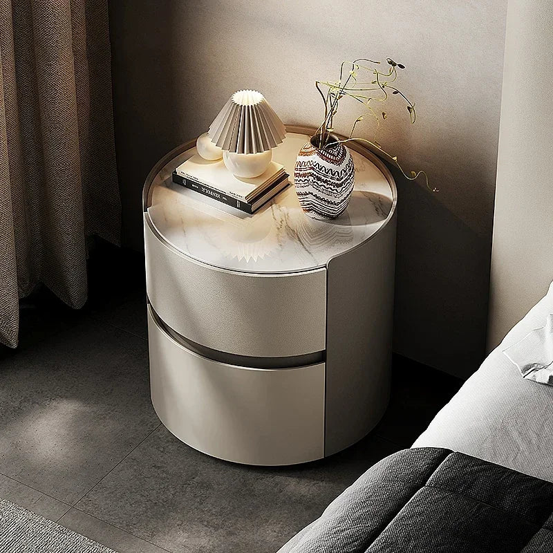Leichte Luxus-Nachttische für Zuhause, kleine Wohnung, Designer-Nachttische, italienische Felsplatte, runder Nachttisch, Schlafzimmermöbel